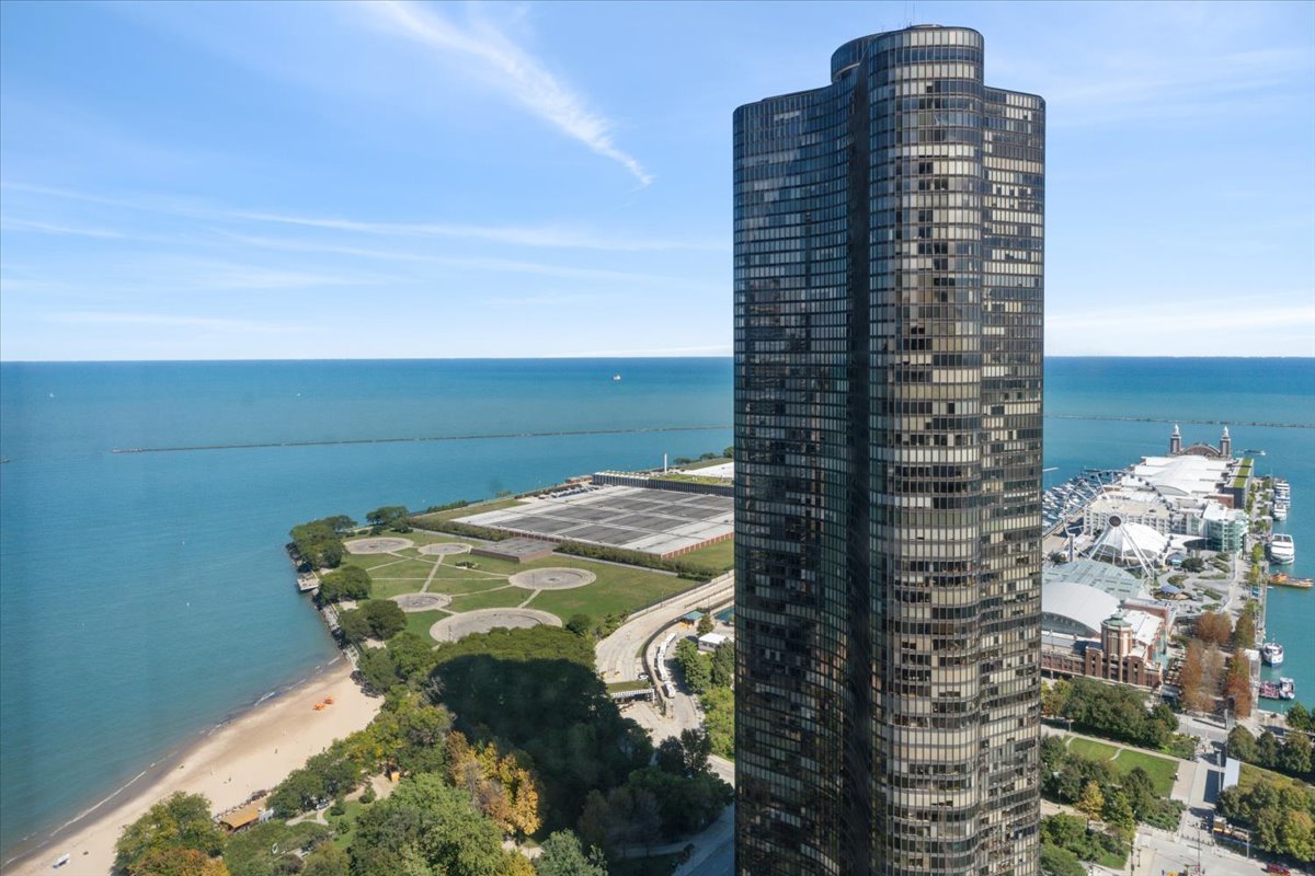 474 N Lake Shore Drive 5006 Property Photo 20