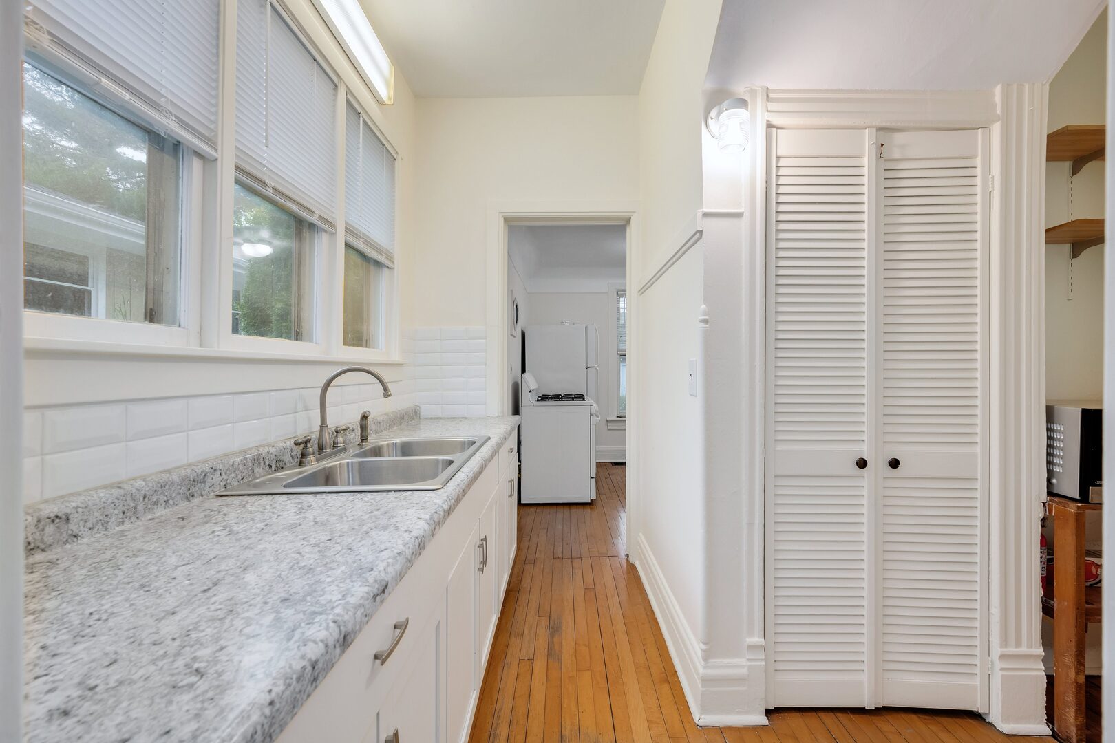 4541 Forest Avenue Property Photo 13