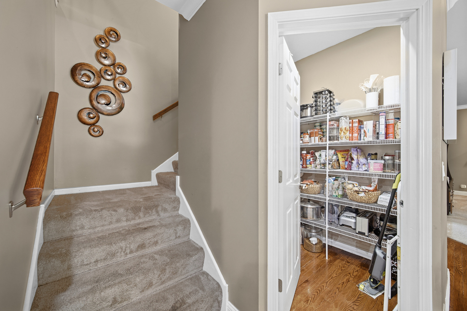 385 Post Oak Circle Property Photo 18