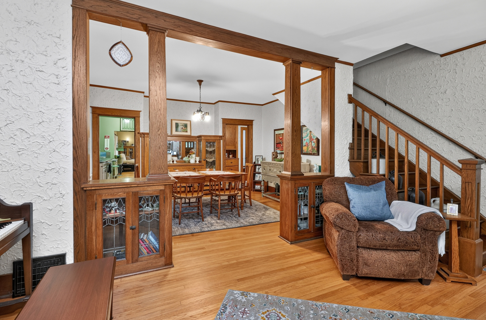 4744 Middaugh Avenue Property Photo 9