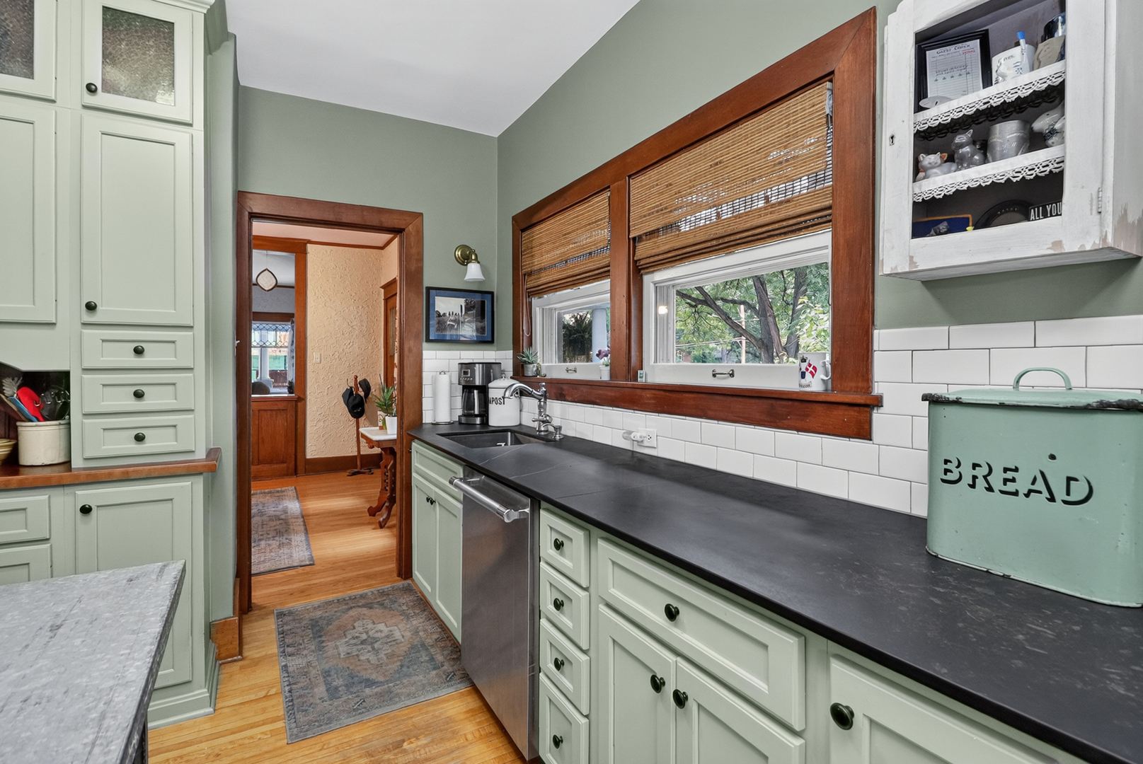 4744 Middaugh Avenue Property Photo 12