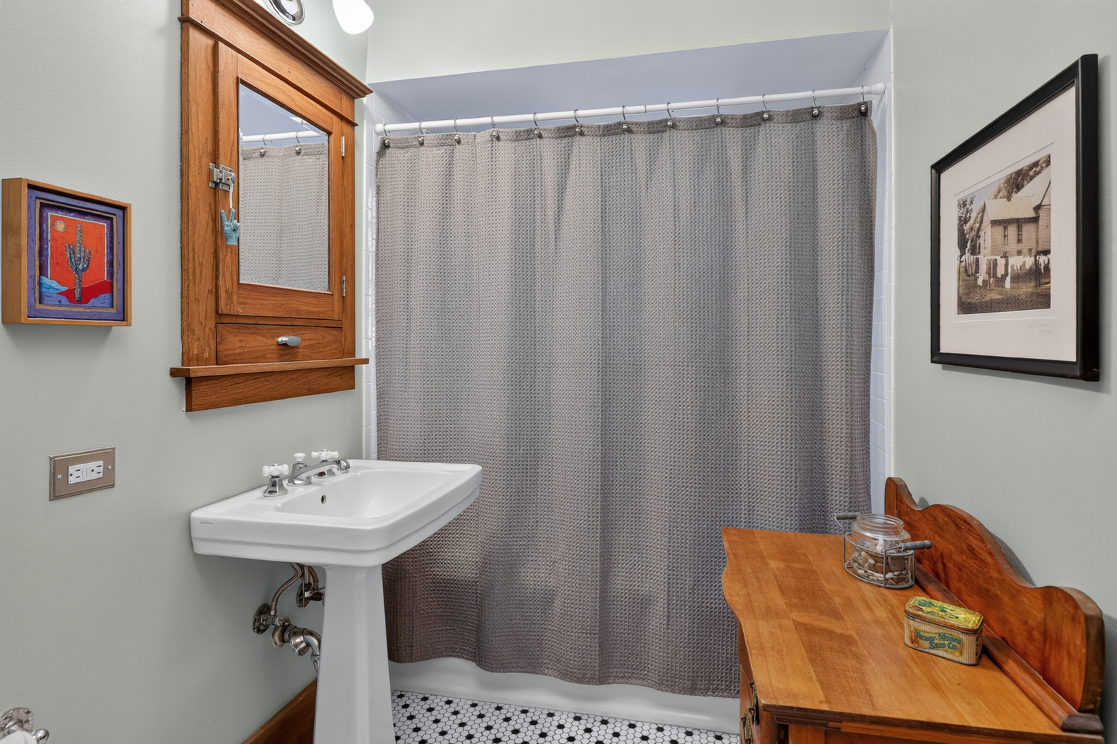 4744 Middaugh Avenue Property Photo 21
