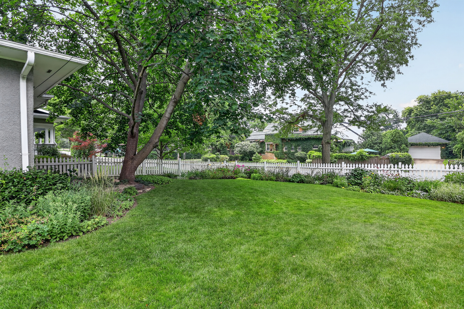 4744 Middaugh Avenue Property Photo 34