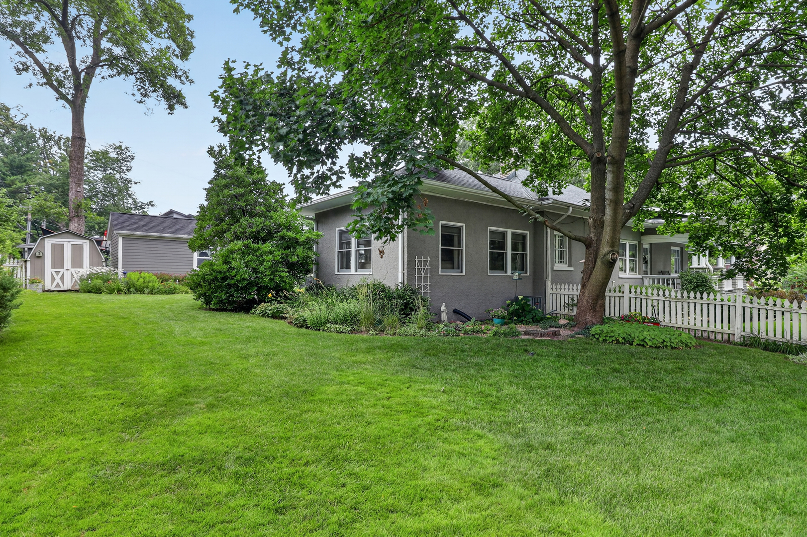 4744 Middaugh Avenue Property Photo 36