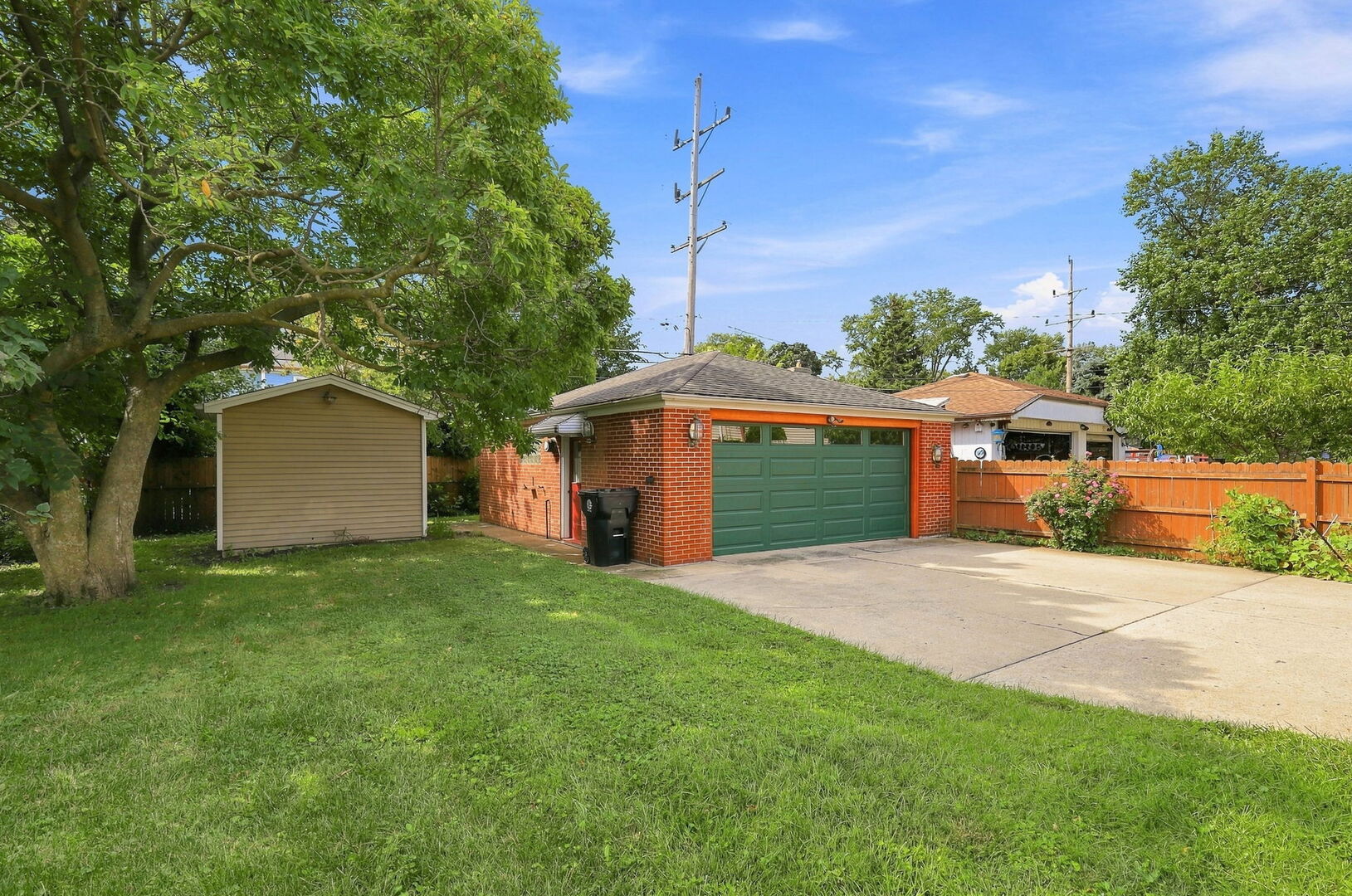 605 Oakton Street Property Photo 40