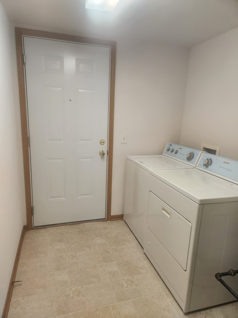 16661 Liberty Circle 2s Property Photo 7