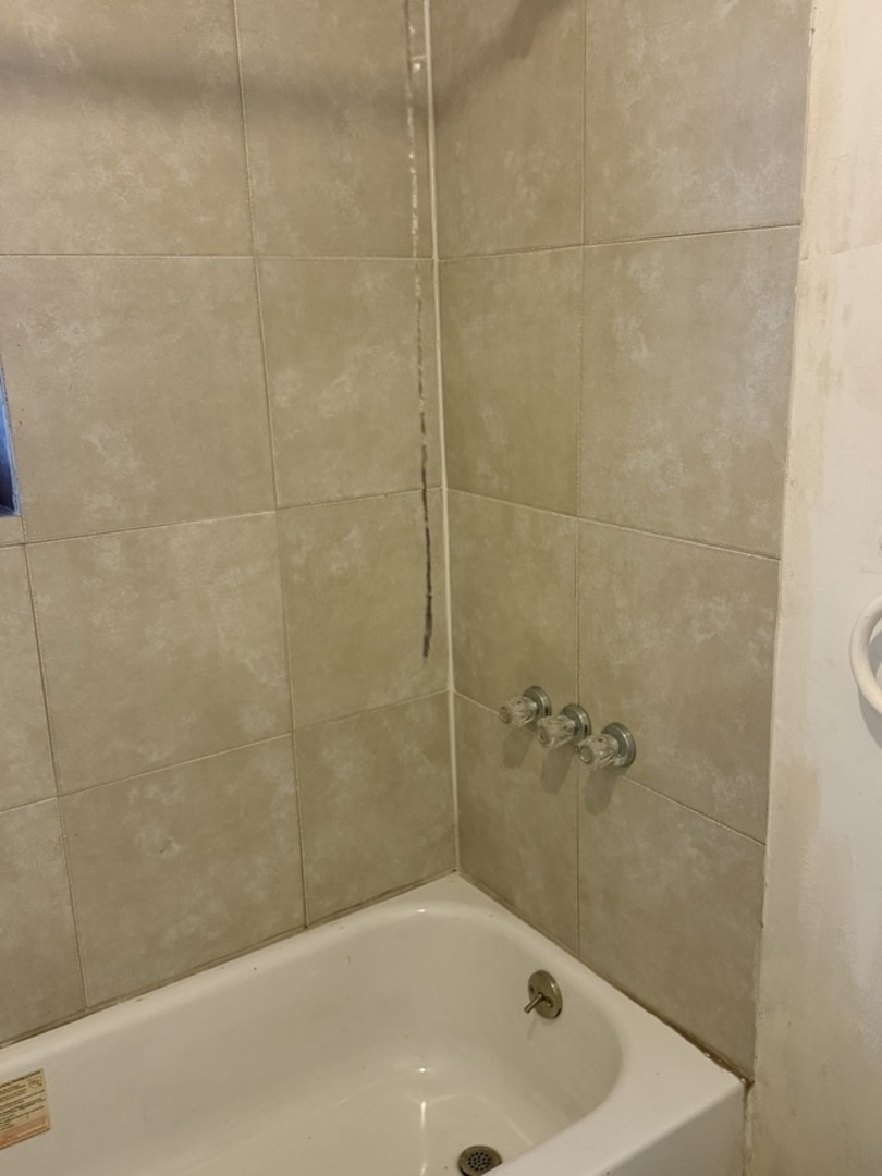 4935 S Wood Street Property Photo 4