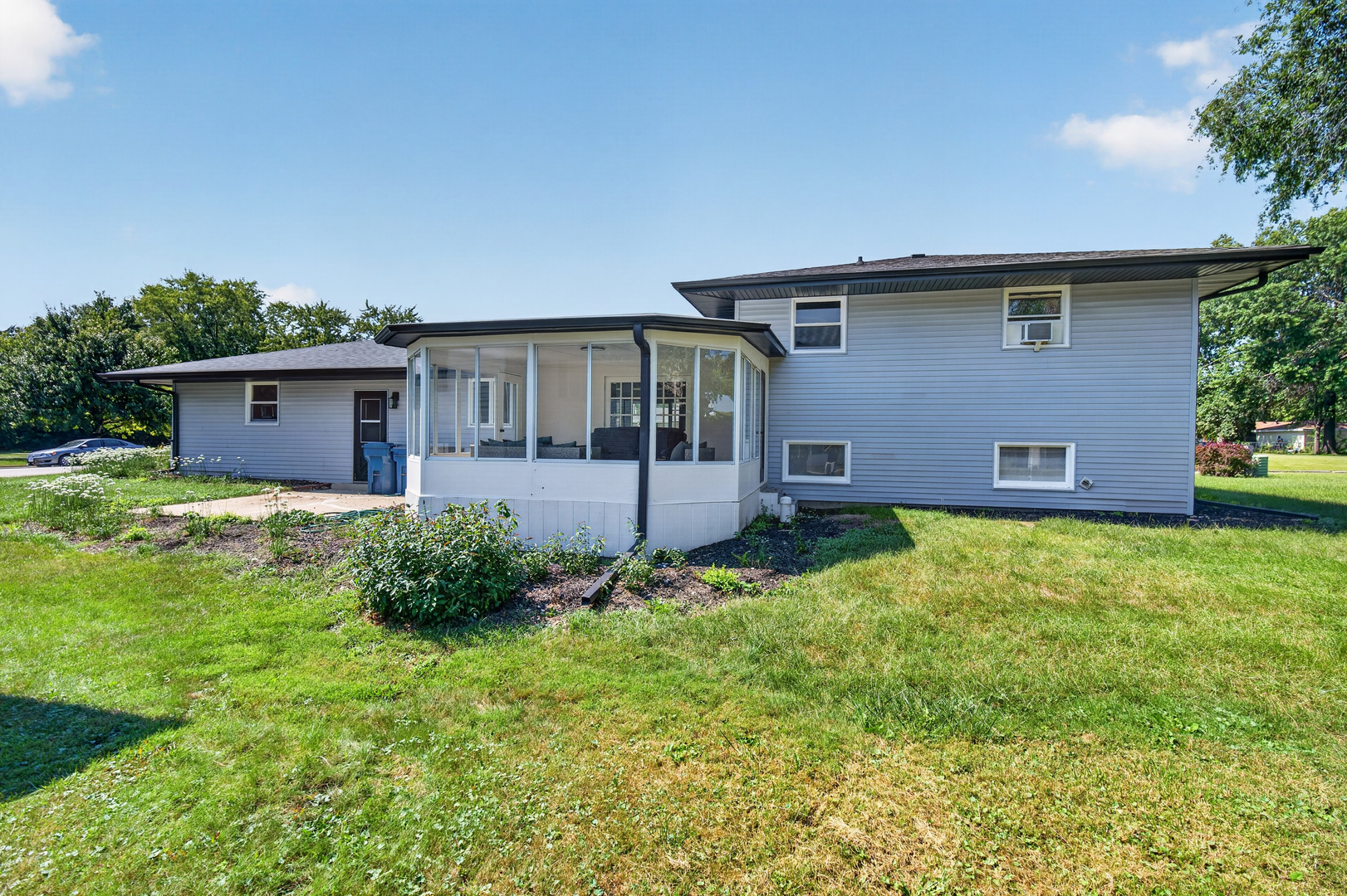 1701 Newton Drive Property Photo 8