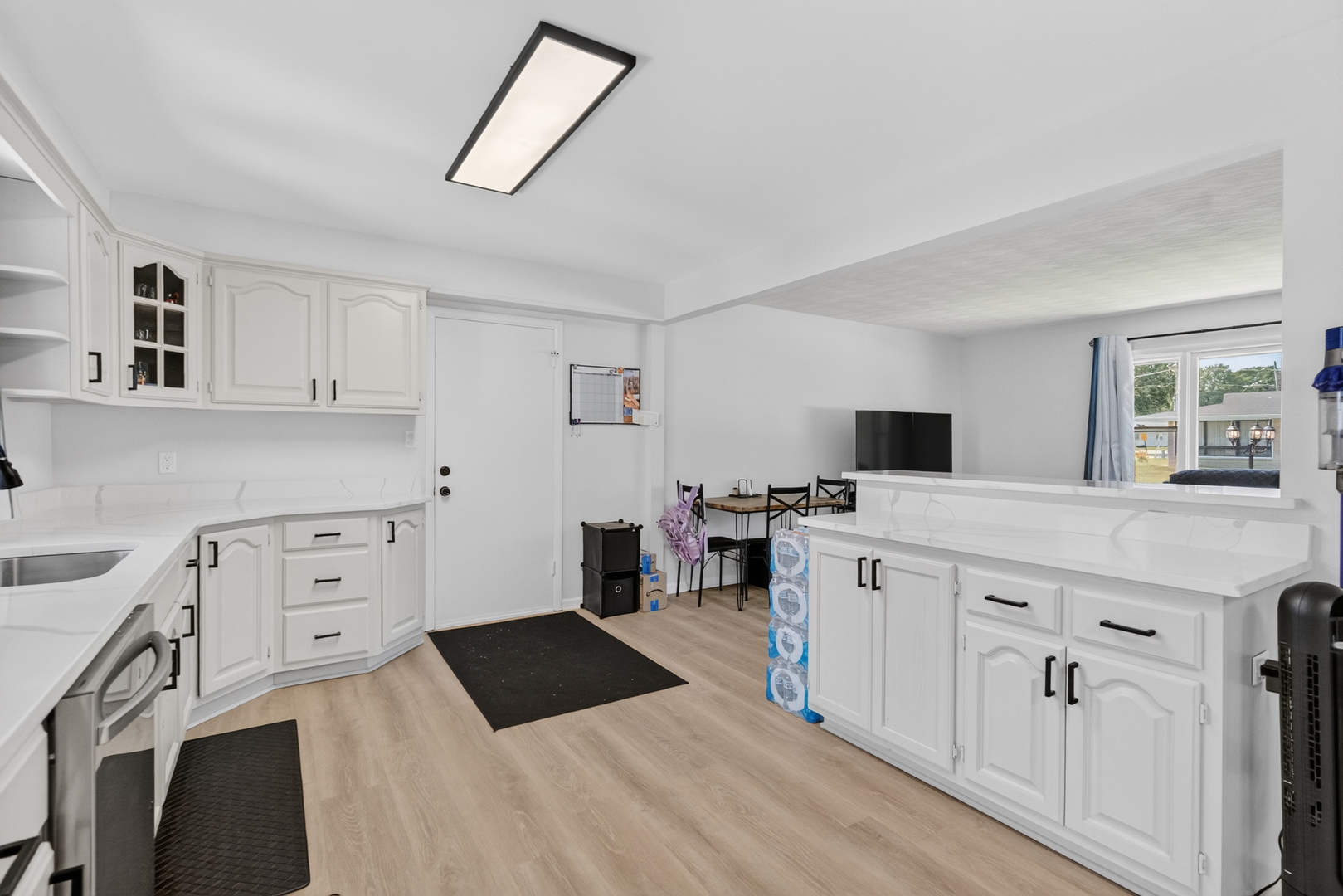 1701 Newton Drive Property Photo 13