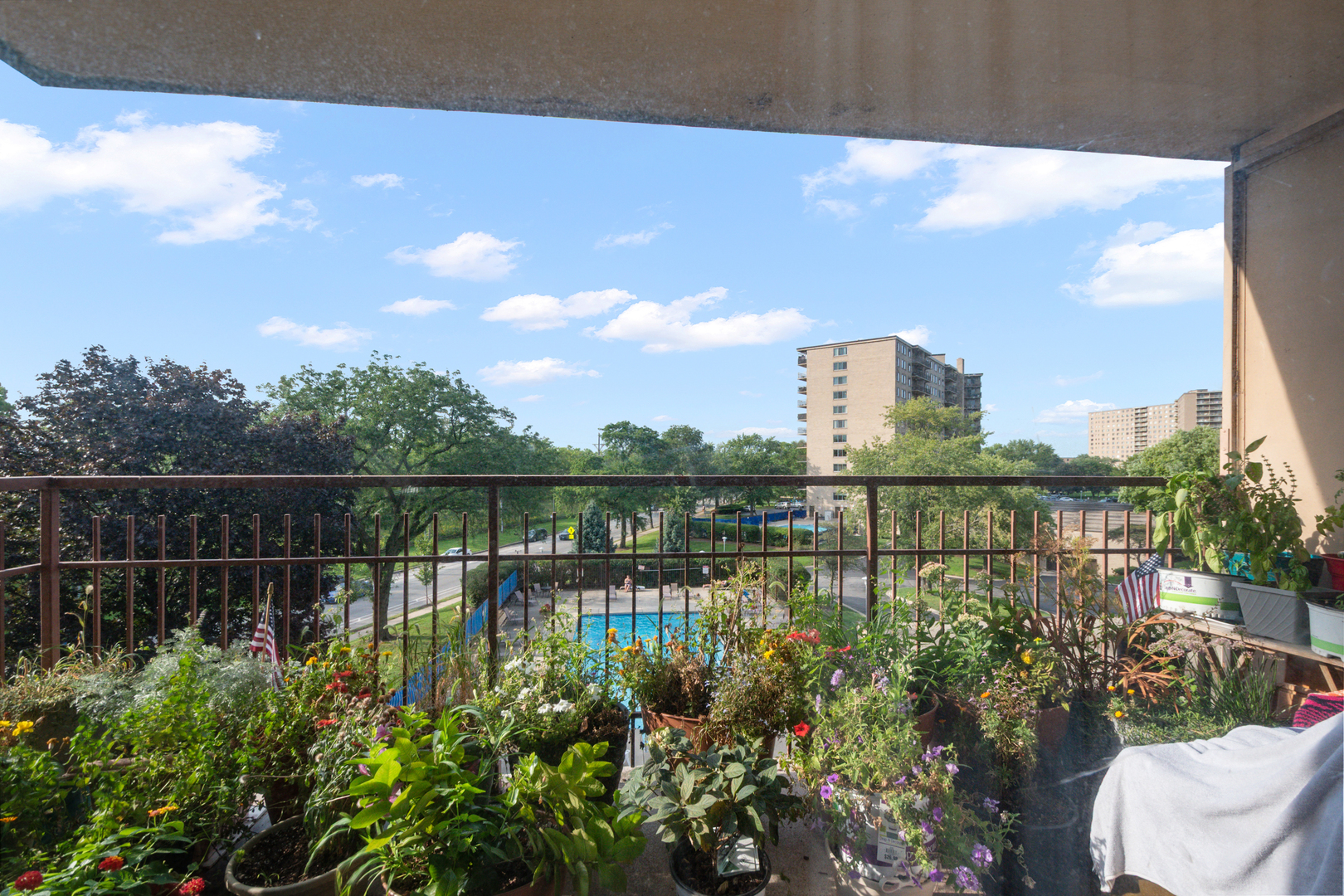 6833 N Kedzie Avenue 415 Property Photo 14