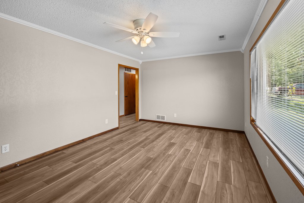101 Riverview Drive Property Photo 6