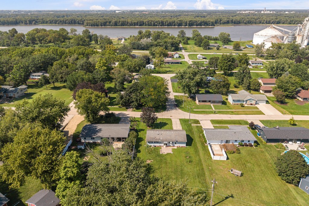 101 Riverview Drive Property Photo 29