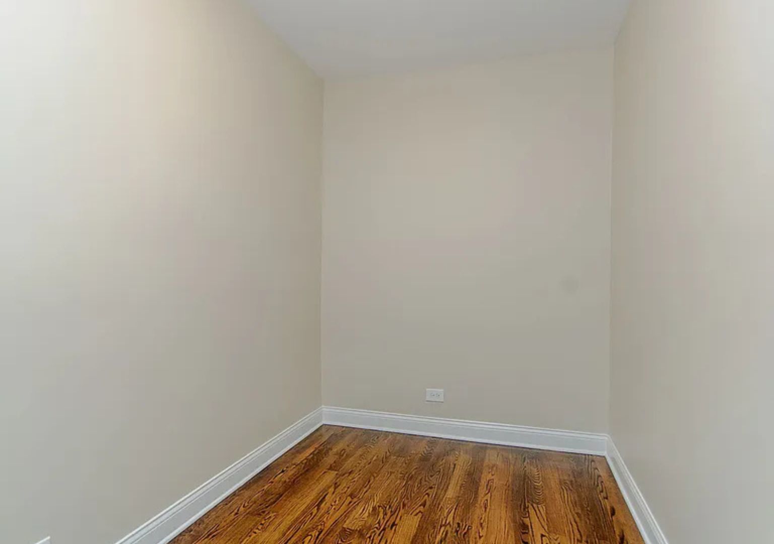 1334 W 18th Place Property Photo 16