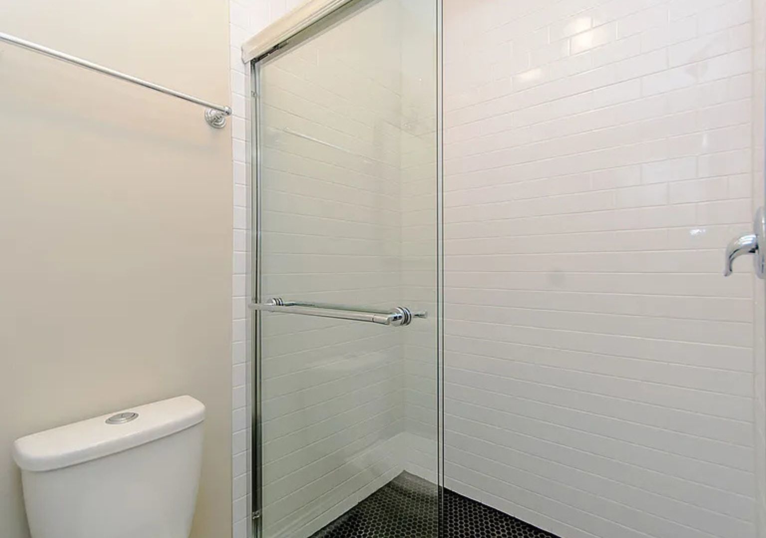 1334 W 18th Place Property Photo 18