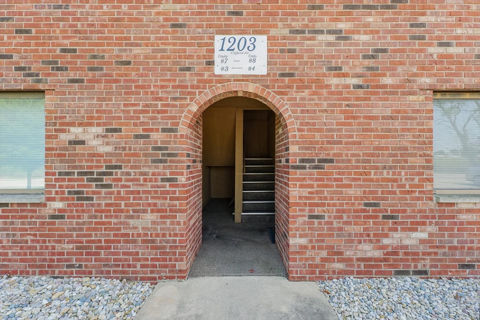 1203 Clifford Drive 7 Property Photo 4