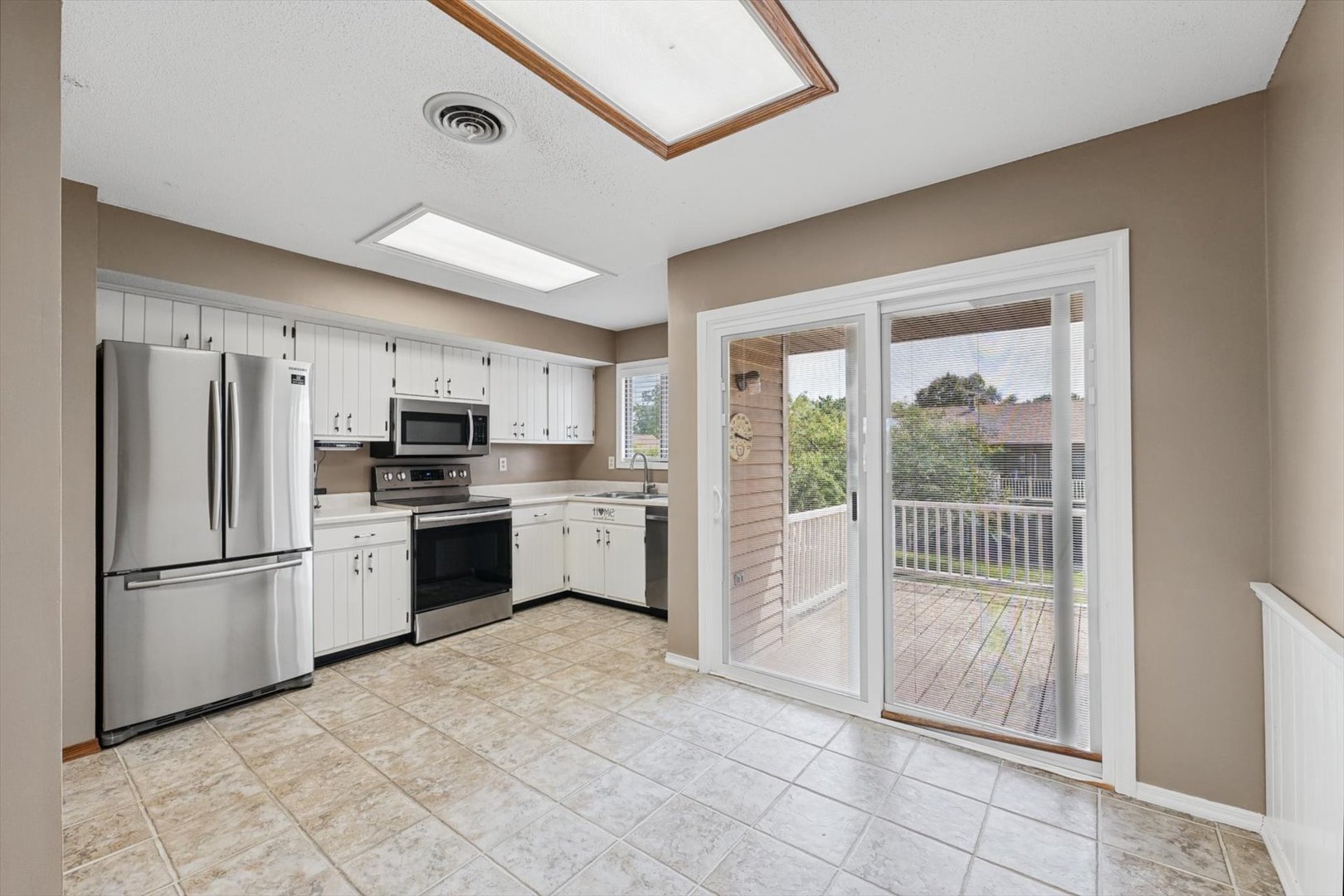 1203 Clifford Drive 7 Property Photo 10