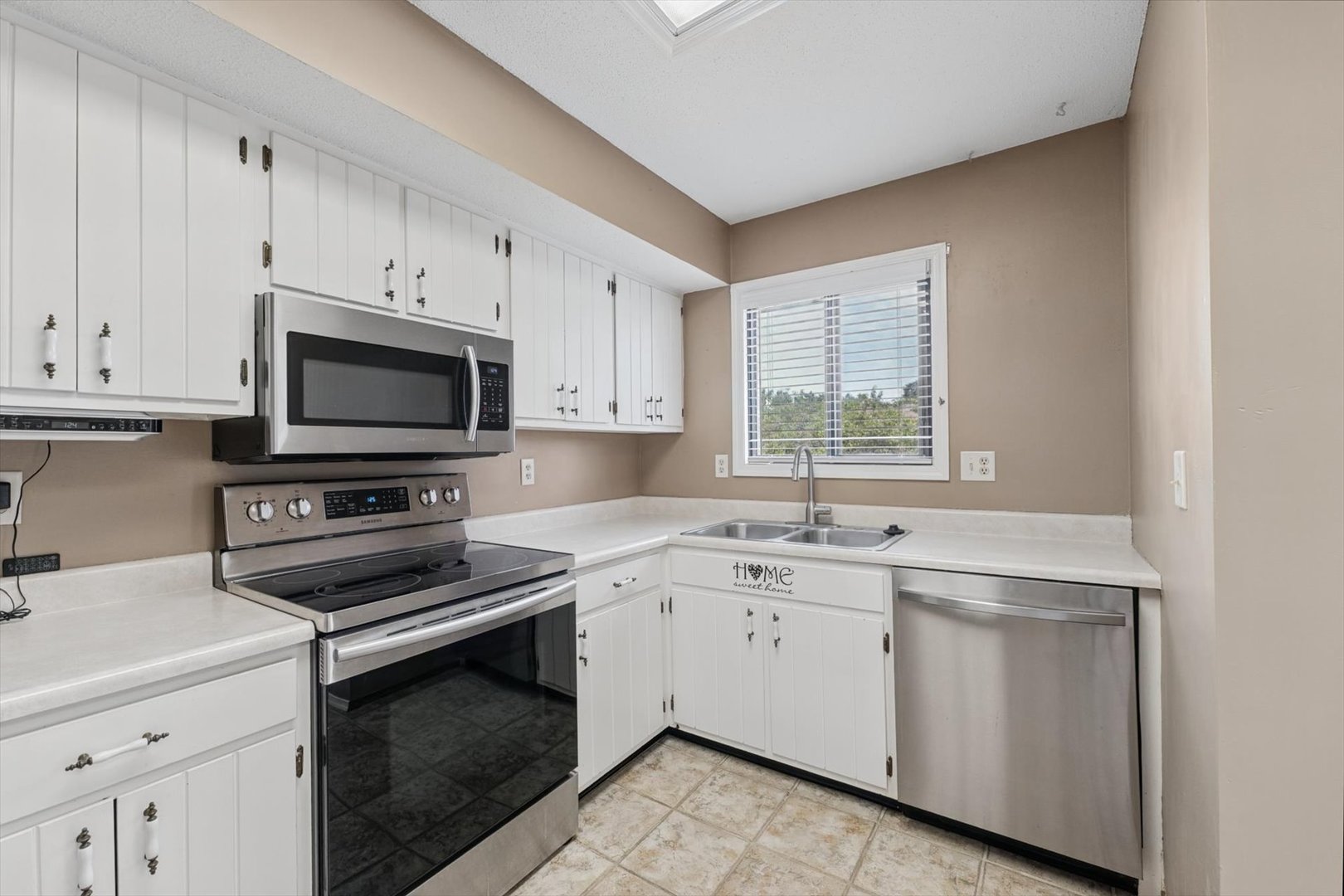 1203 Clifford Drive 7 Property Photo 12