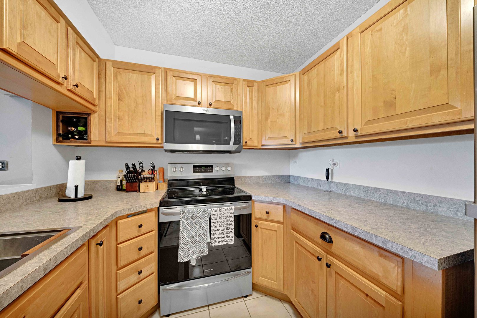 511 Aurora Avenue 513 Property Photo 8