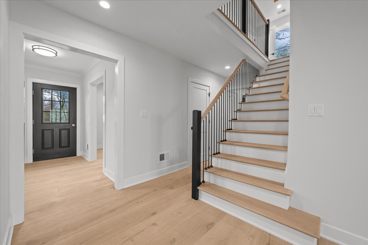22 Lakeview Terrace Property Photo 4