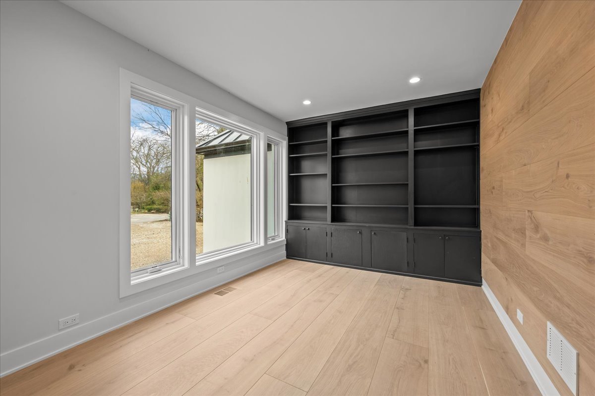 22 Lakeview Terrace Property Photo 6