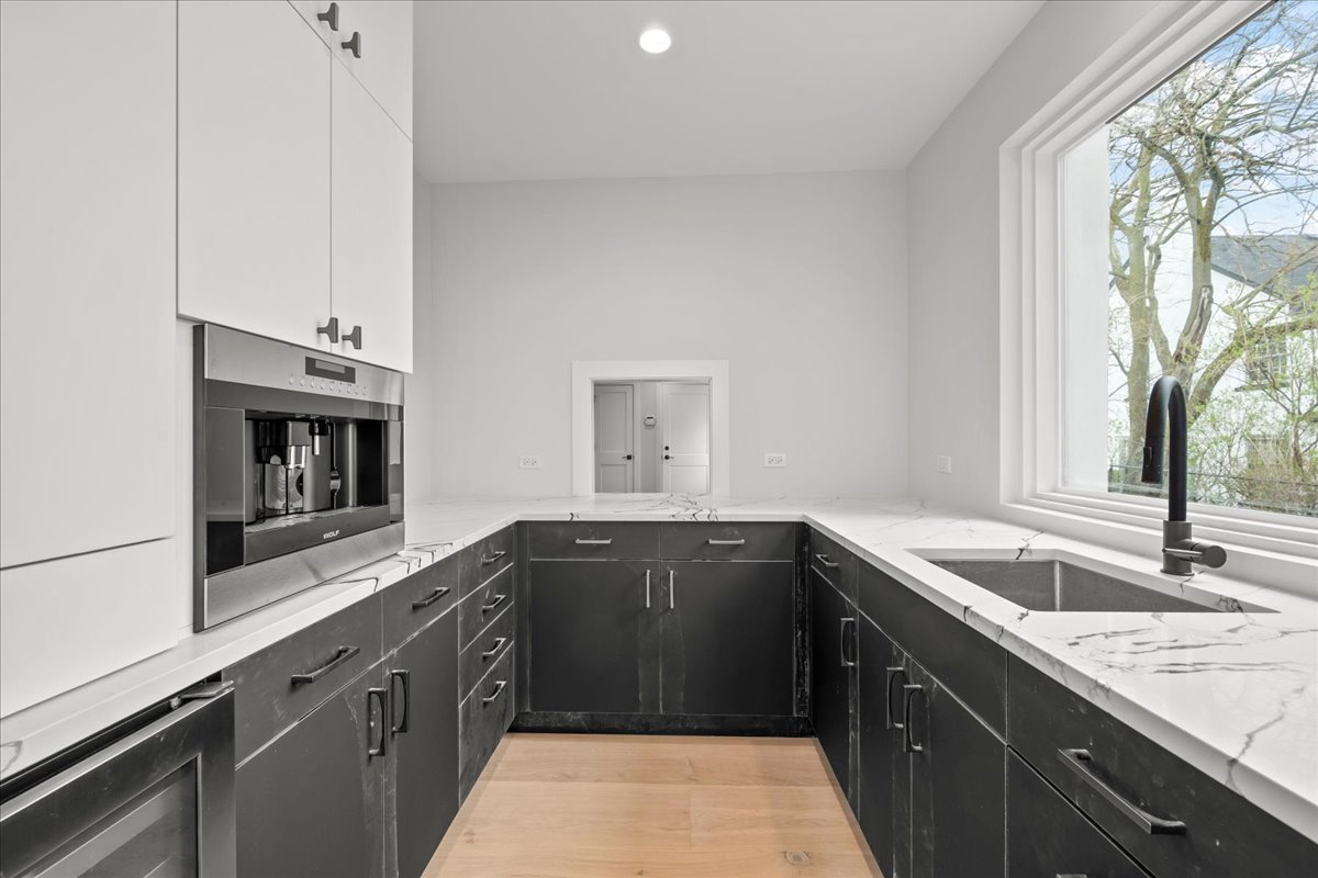 22 Lakeview Terrace Property Photo 14