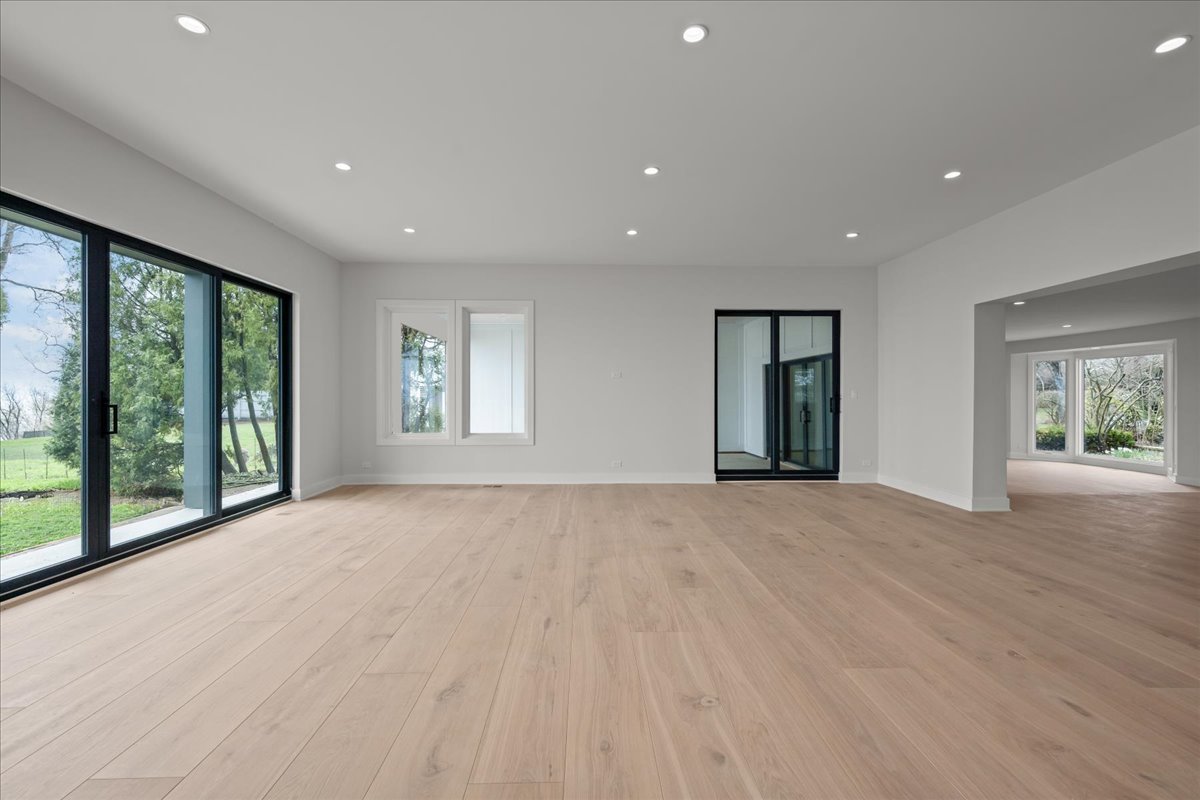 22 Lakeview Terrace Property Photo 20