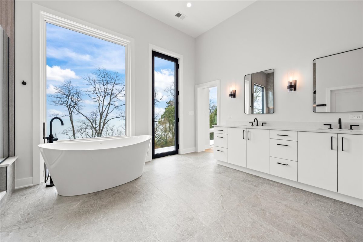 22 Lakeview Terrace Property Photo 32
