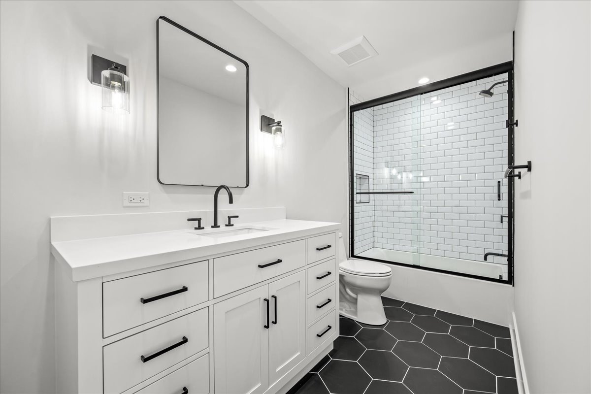 22 Lakeview Terrace Property Photo 42