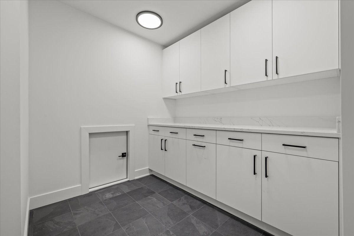 22 Lakeview Terrace Property Photo 46