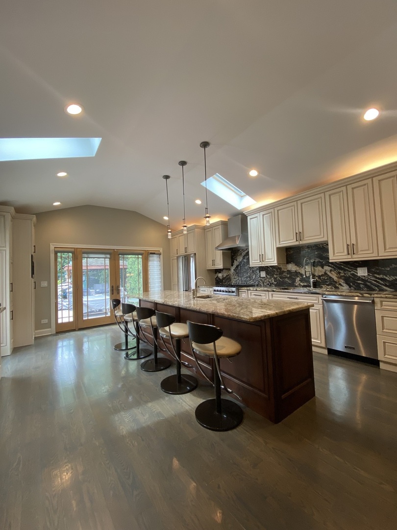 1052 Margret Street Property Photo 7