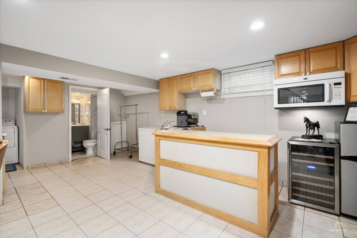 1052 Margret Street Property Photo 28