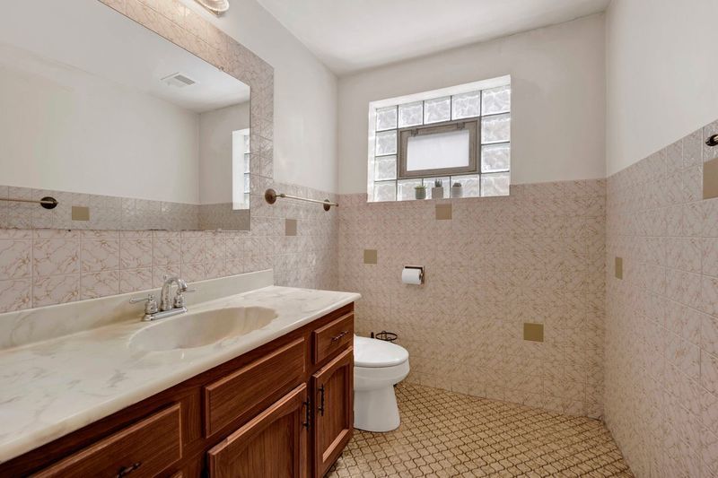 8631 W Stolting Road Property Photo 17