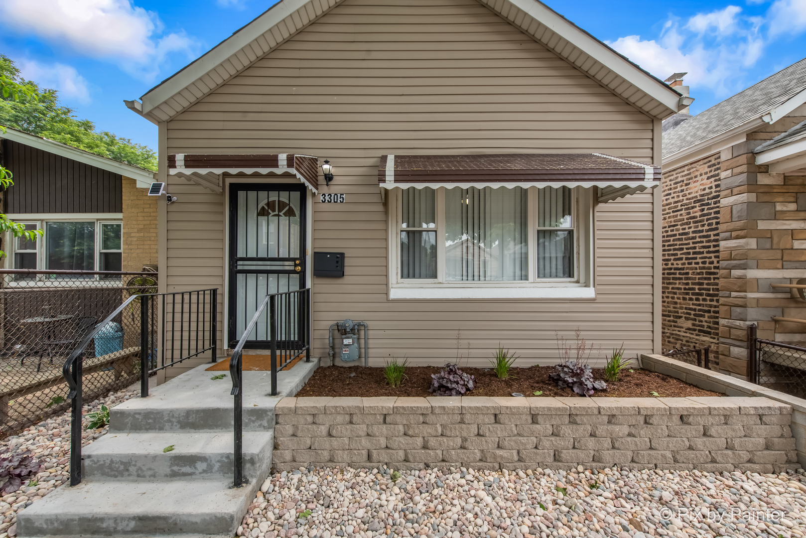 3305 S Bell Avenue Property Photo 1