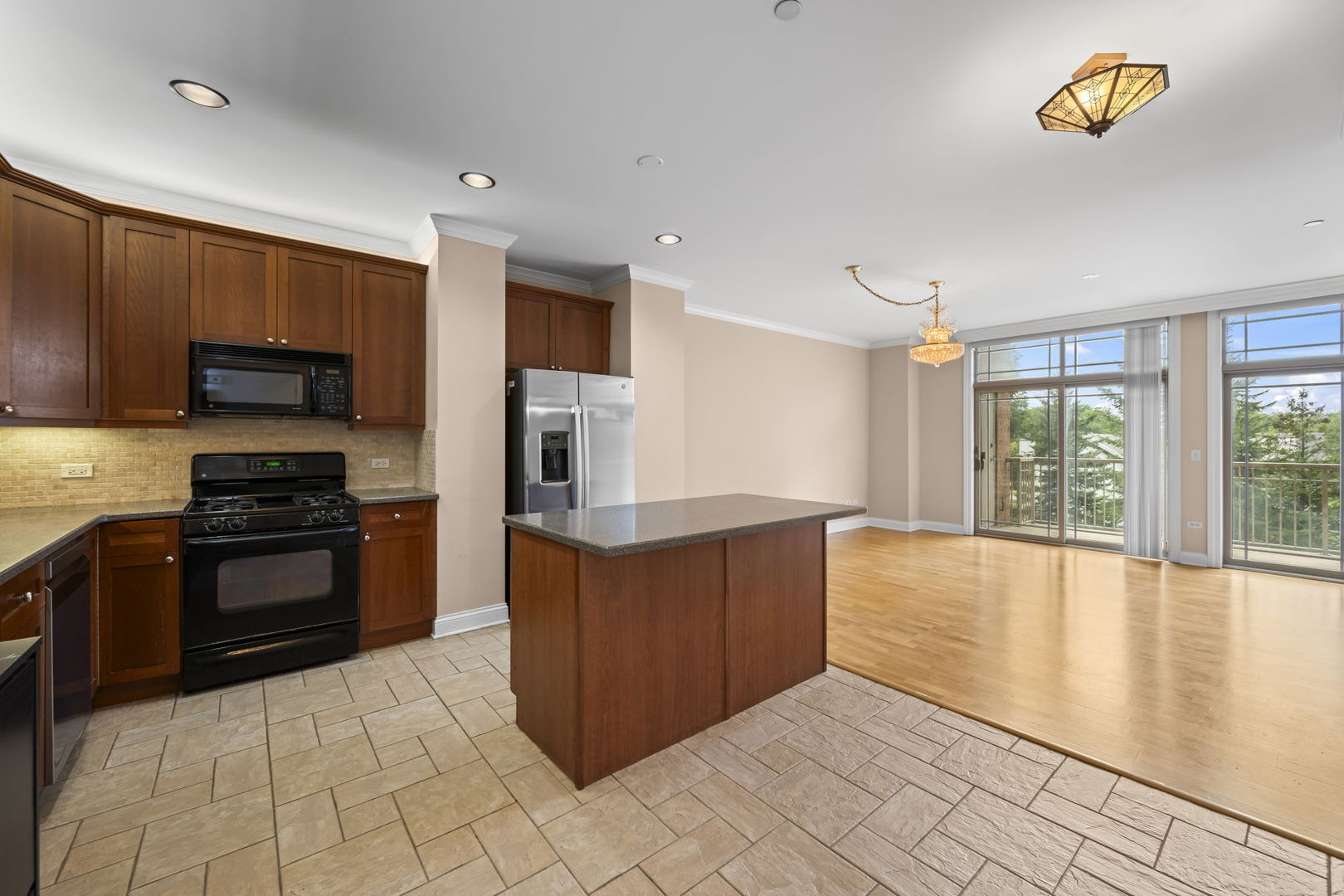 45 Prairie Park Drive 208 Property Photo 2