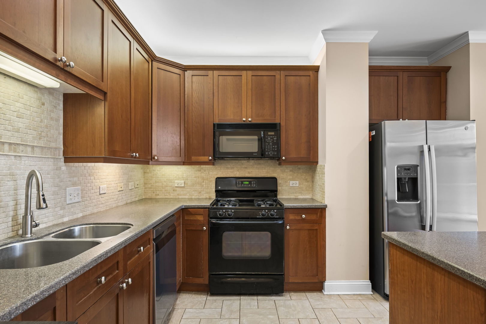 45 Prairie Park Drive 208 Property Photo 3