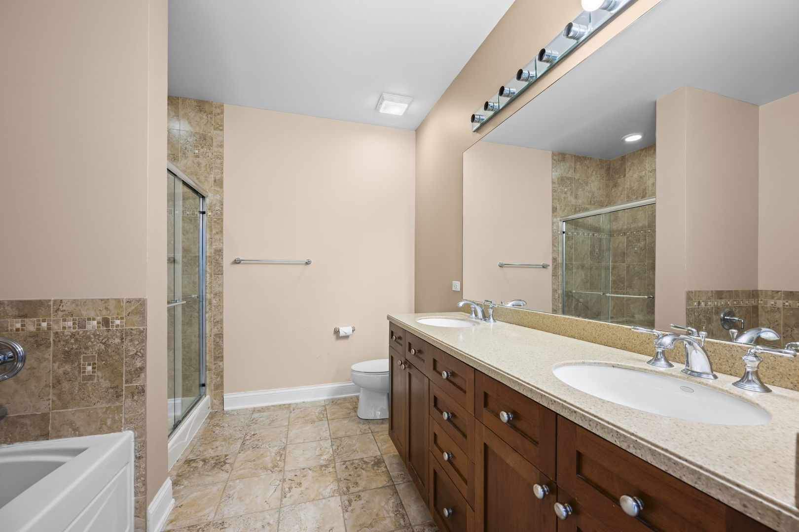 45 Prairie Park Drive 208 Property Photo 13