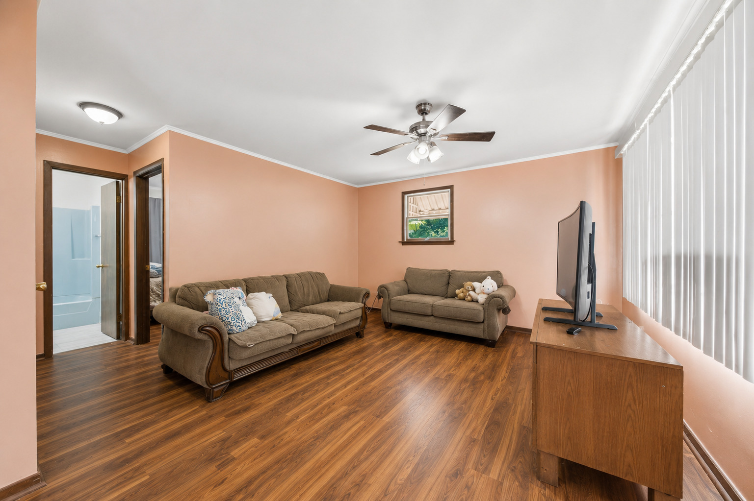 139 Peach Street Property Photo 6