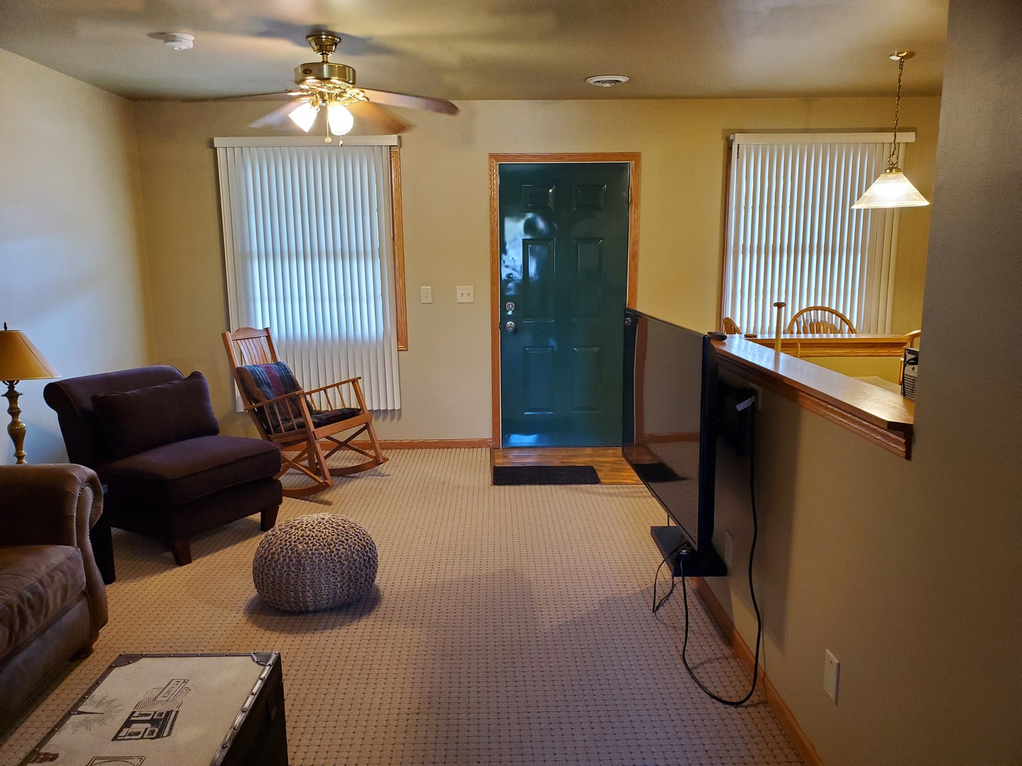 325 Clark Street 2c Property Photo 8