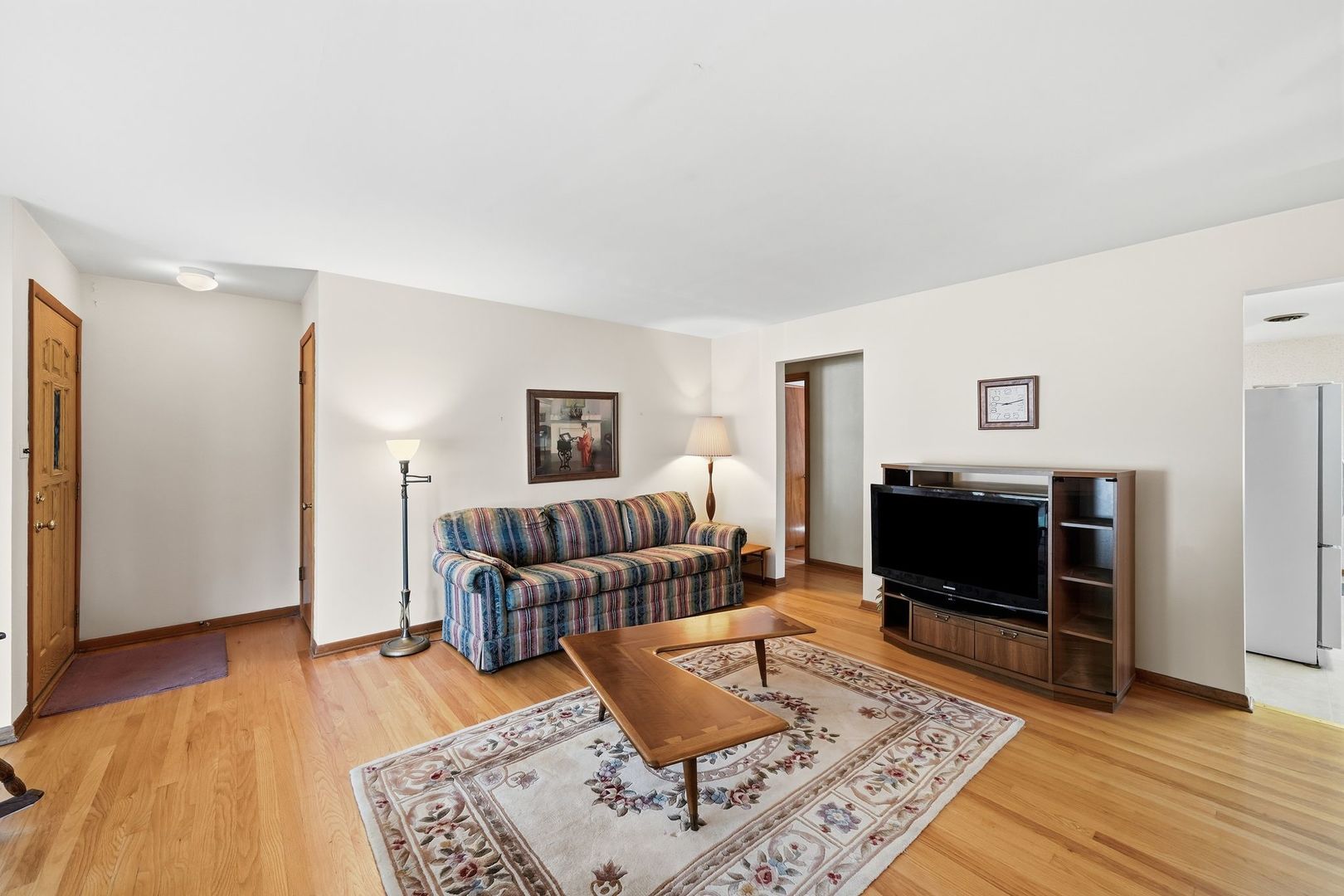 9135 Cherry Avenue Property Photo 4