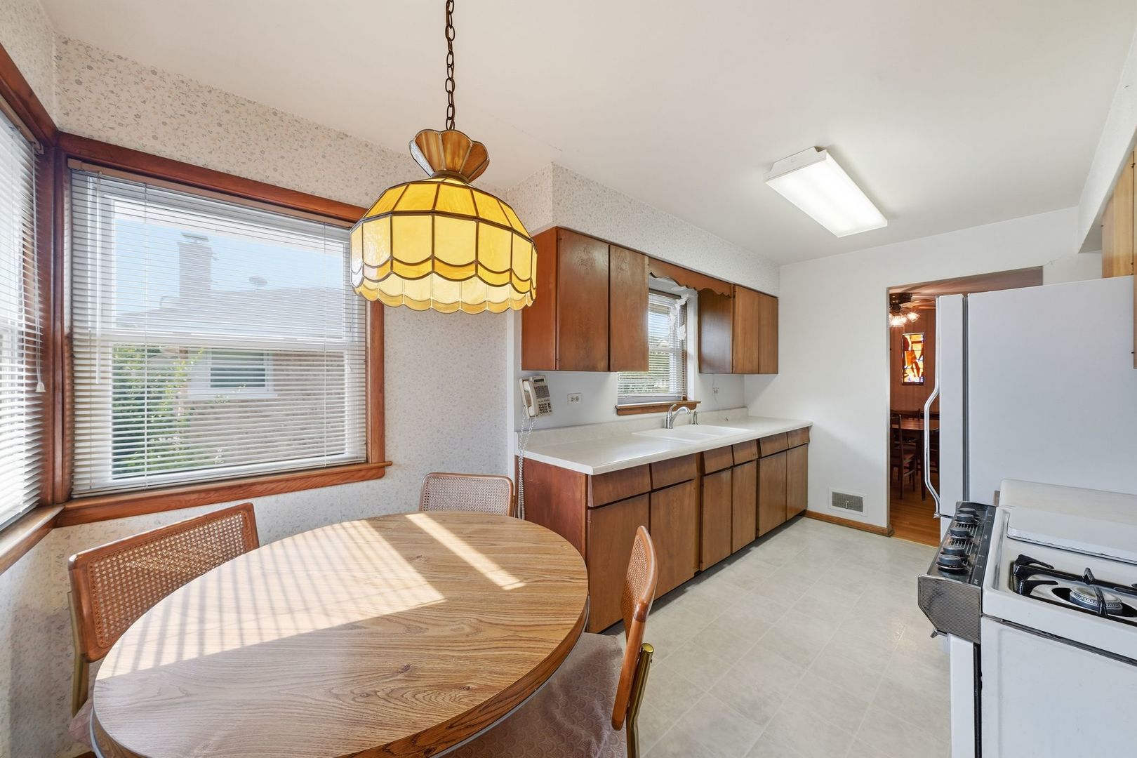 9135 Cherry Avenue Property Photo 10