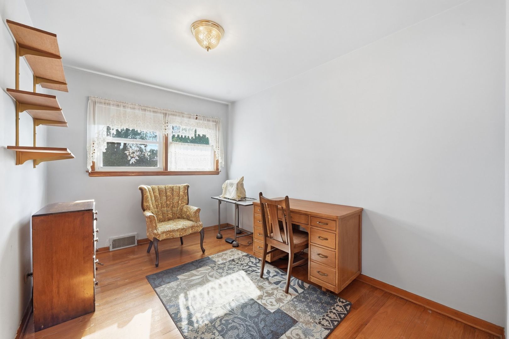 9135 Cherry Avenue Property Photo 14