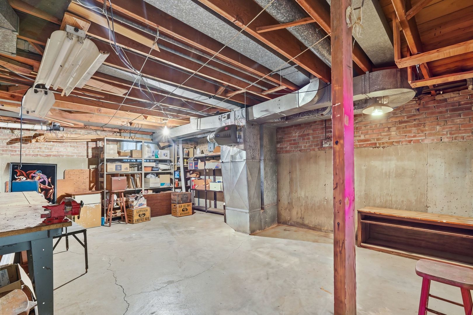 9135 Cherry Avenue Property Photo 22