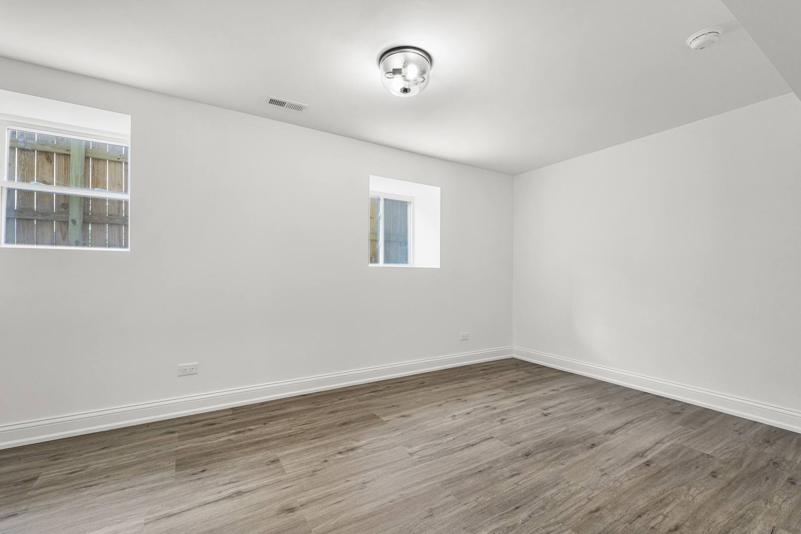4751 W Monroe Street Garden Property Photo 4