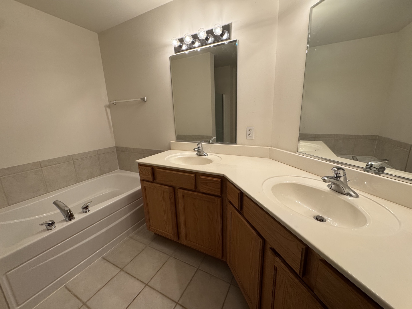 2365 Sunrise Circle Property Photo 13