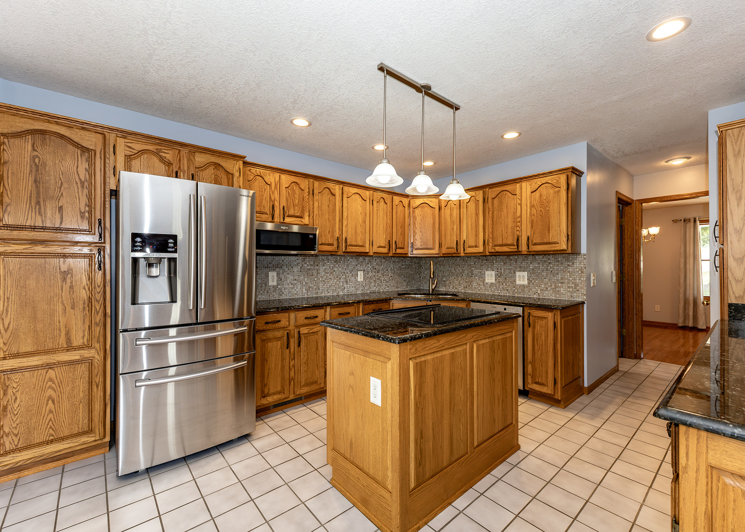 906 Ridgeview Court Property Photo 7