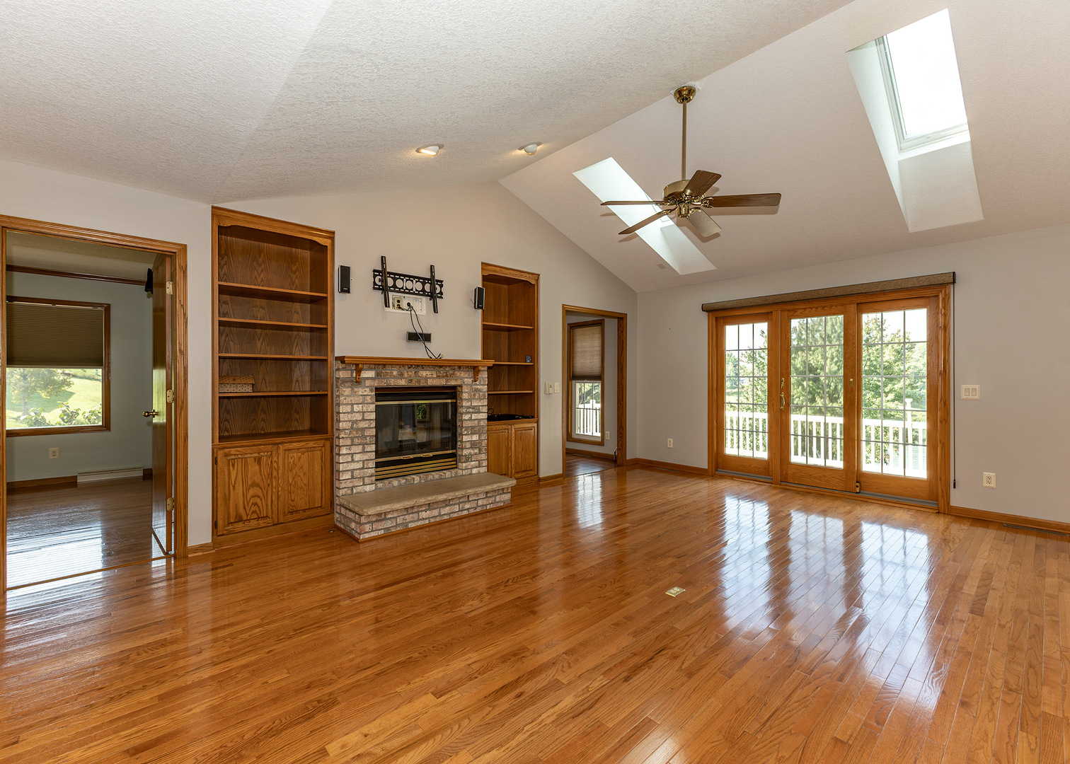906 Ridgeview Court Property Photo 11