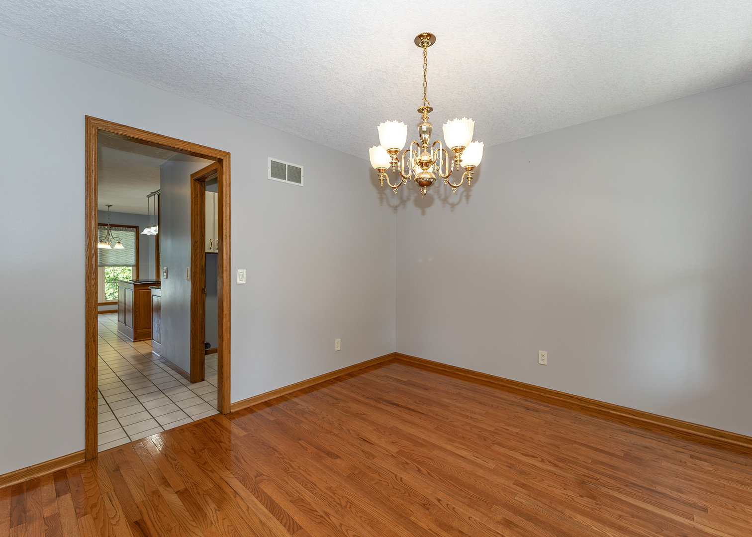 906 Ridgeview Court Property Photo 16