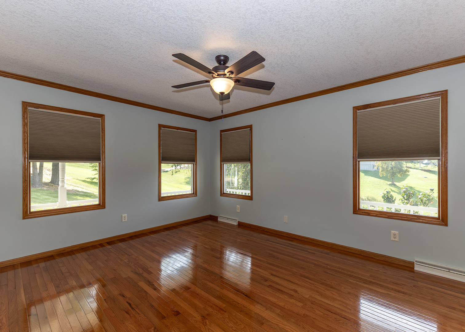 906 Ridgeview Court Property Photo 22
