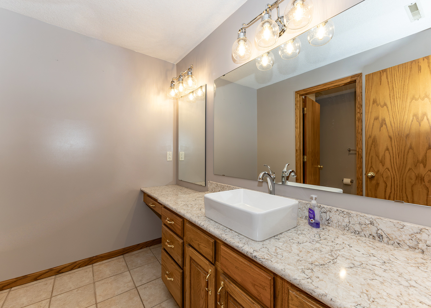 906 Ridgeview Court Property Photo 33