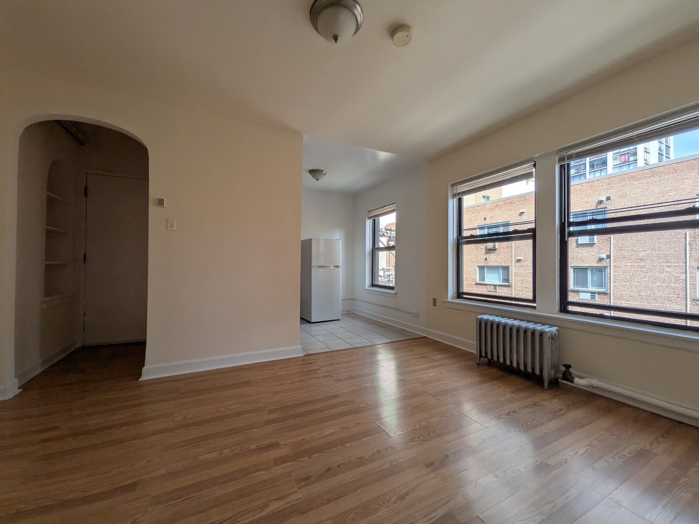 5417 N Kenmore Avenue 411 Property Photo 7